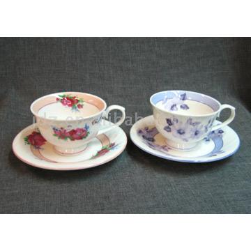 Porcelain_Cups_and_Saucers.jpg